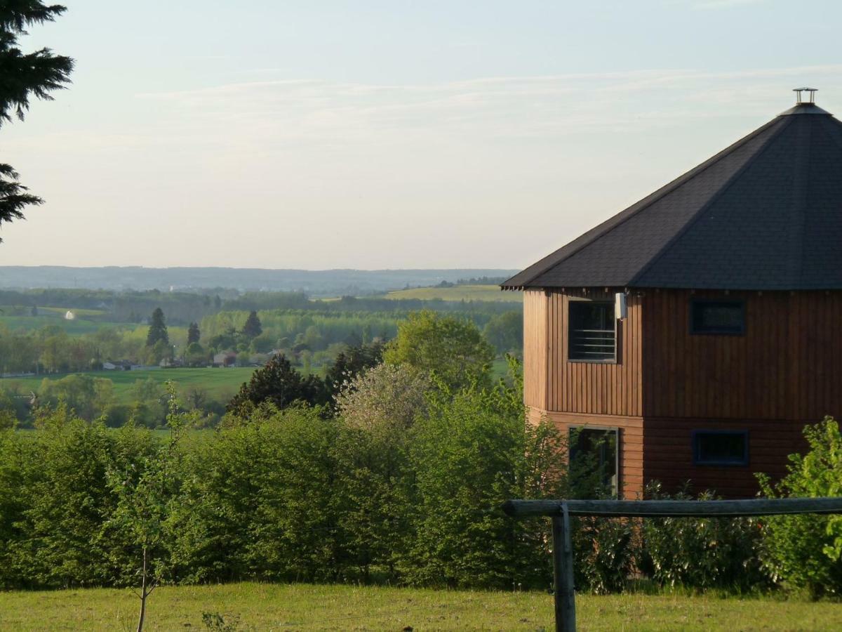 La Maison Ronde Et Ses 2 Cahutes Monthoiron
